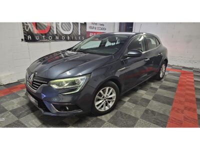 RENAULT – MEGANE – Berline – Diesel – Gris clair